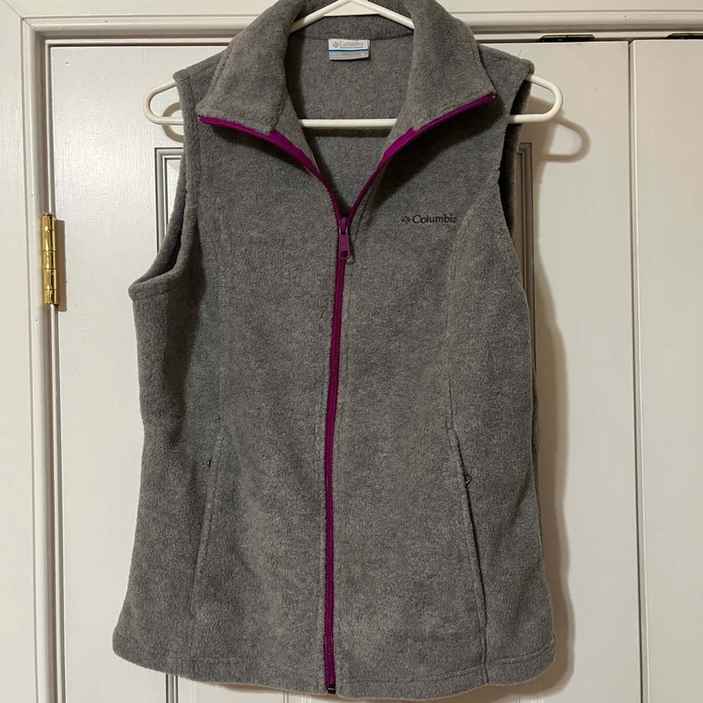 Columbia Women's Gray Vest with Purple Accents